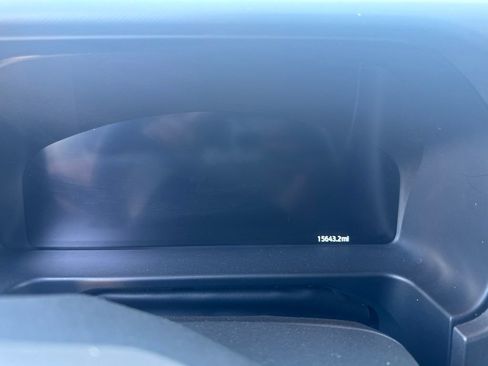 Used 2025 Ford Bronco Badlands AWD/4WD image 9