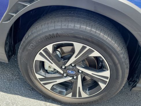Certified 2024 Subaru Crosstrek 2.0i Premium AWD/4WD image 8