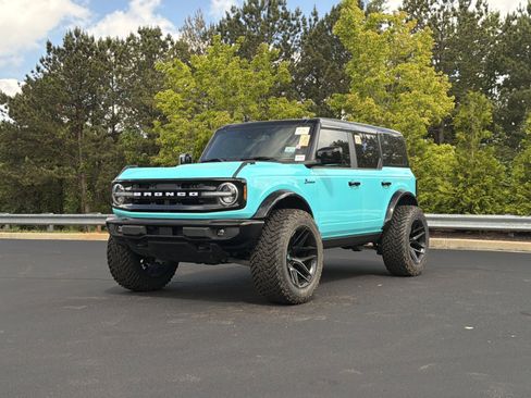 Used 2025 Ford Bronco Outer Banks AWD/4WD image 10