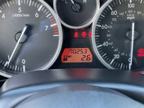 Used 2006 MAZDA MX-5 Miata Grand Touring image 24