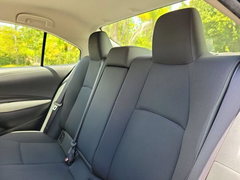 Used 2022 Toyota Corolla LE FWD image 10