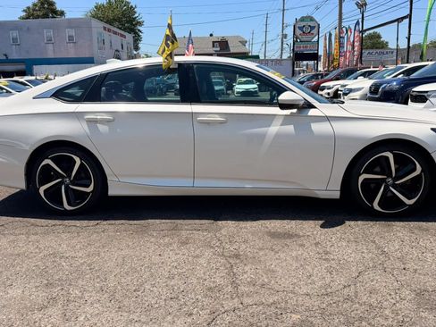 Used 2019 Honda Accord Sport image 11