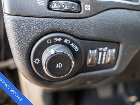 Used 2020 Jeep Cherokee Trailhawk w/ Cold Weather Group image 20