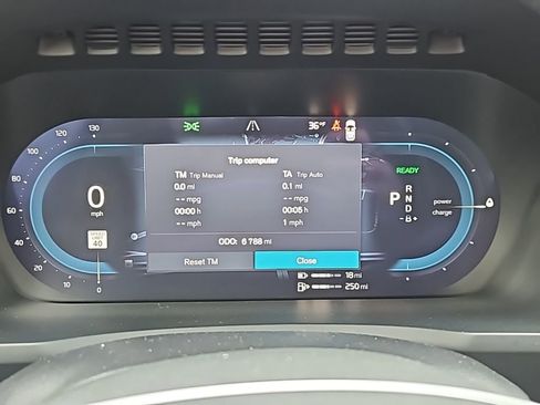 Used 2025 Volvo XC90 T8 Ultra w/ Protection Package Premier image 17