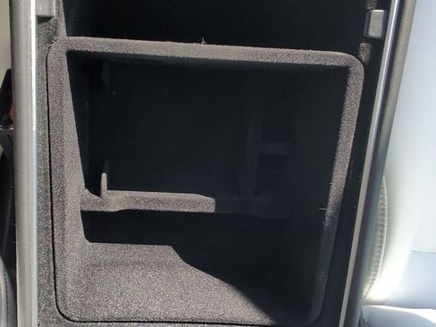 Used 2022 Tesla Model Y Performance image 26