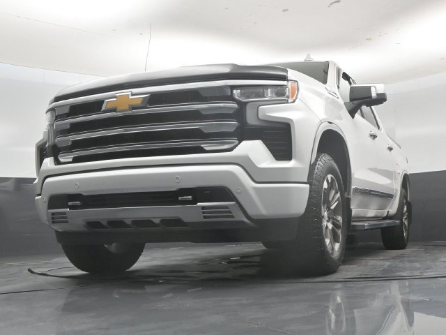 Used 2024 Chevrolet Silverado 1500 High Country w/ Z71 Off-Road Package AWD/4WD image 55