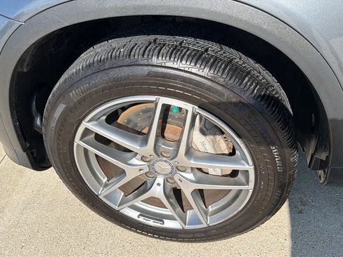 Used 2016 Mercedes-Benz GLC 300 4MATIC w/ Sport Package image 33
