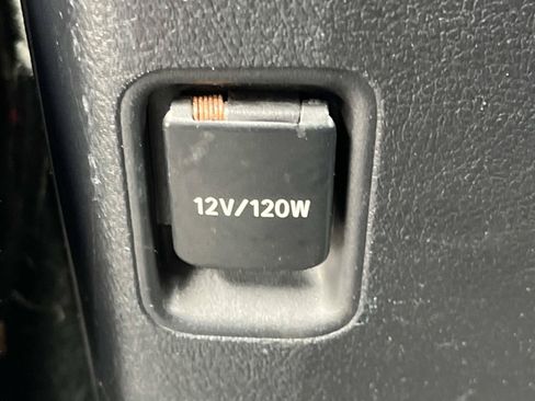 Used 2017 Toyota 4Runner Limited AWD/4WD image 18