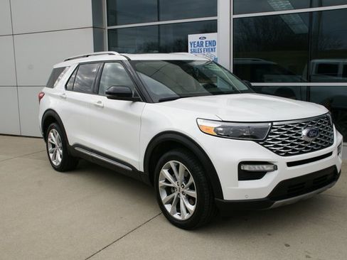 Used 2023 Ford Explorer Platinum w/ Technology Package image 7