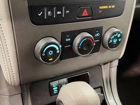 Used 2017 Chevrolet Traverse LS image 16