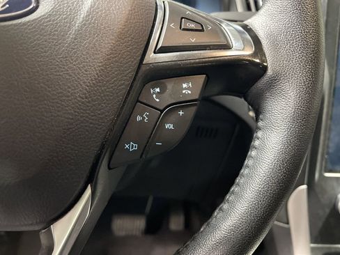 Used 2024 Ford Edge SEL image 28