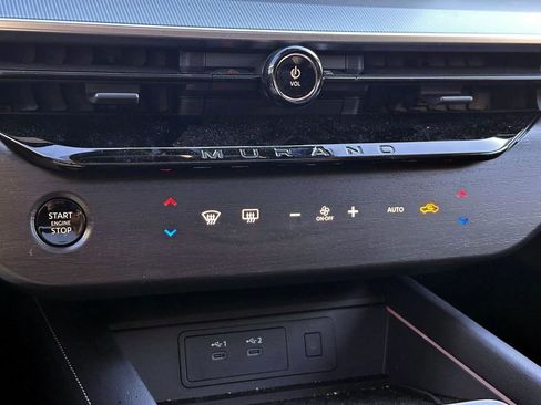 Certified 2025 Nissan Murano SL image 30