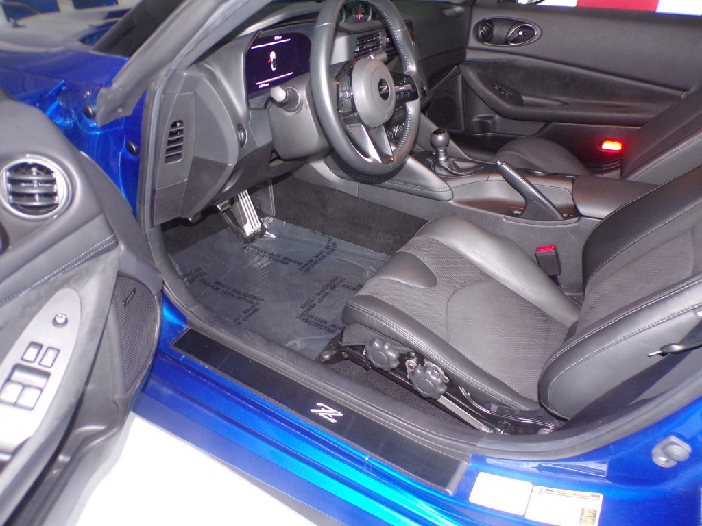 Used 2024 Nissan Z Performance w/ Floor Mat Package RWD image 9