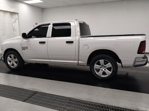 Used 2022 RAM 1500 Classic SLT RWD image 3