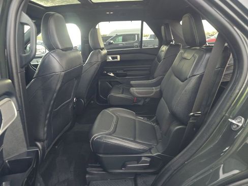 Used 2023 Ford Explorer ST w/ Equipment Group 401A image 5