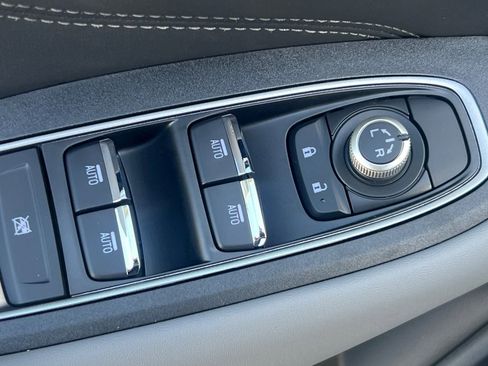 New 2025 Subaru Outback Limited image 12