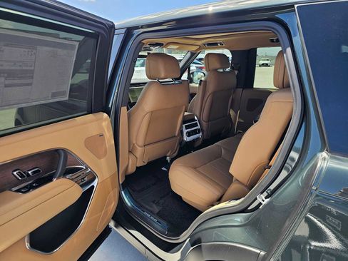 New 2026 Land Rover Range Rover Long Wheelbase SE AWD/4WD image 15