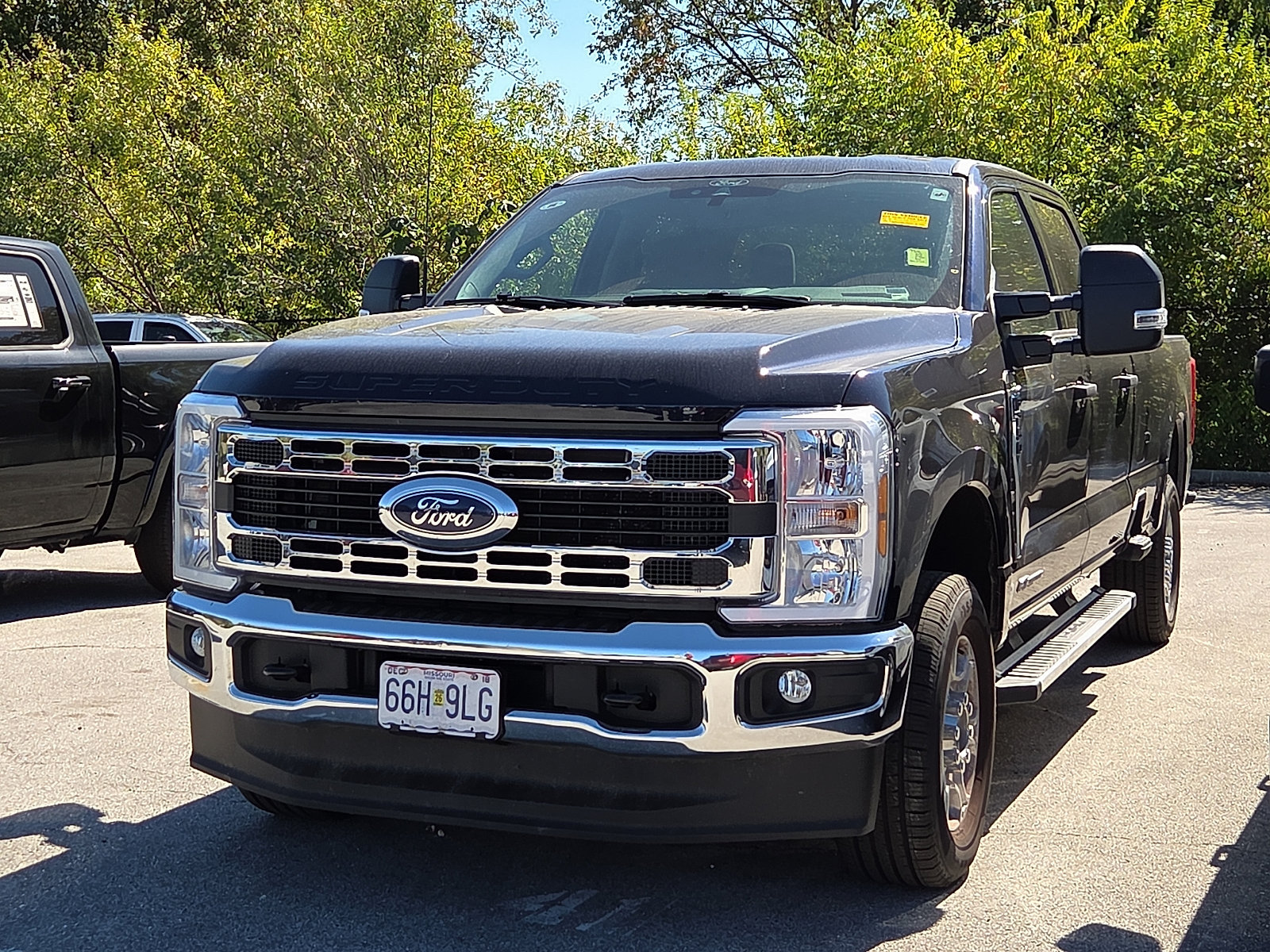 Used 2025 Ford F250 XLT AWD/4WD image 2