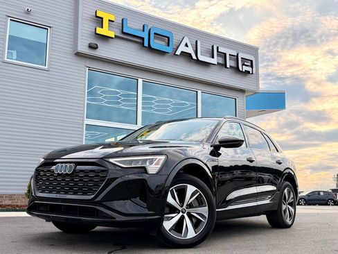 Used 2024 Audi Q8 e-tron Premium AWD/4WD image 1