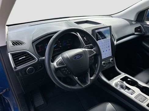 Certified 2024 Ford Edge SEL image 9