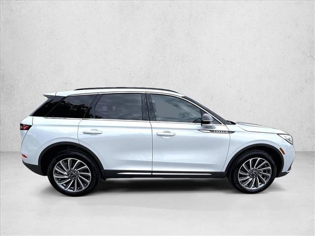 Used 2025 Lincoln Corsair Reserve FWD image 5