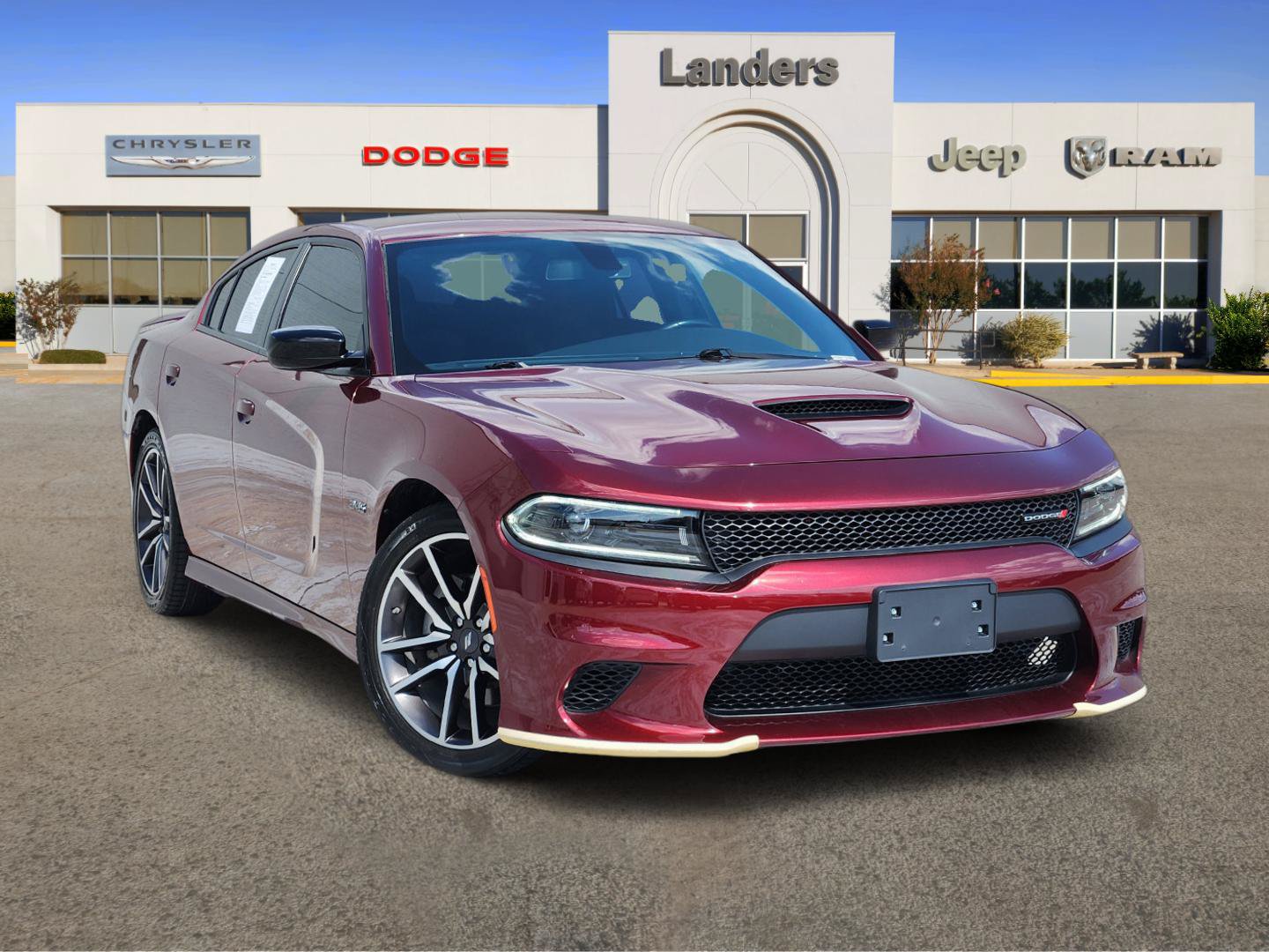 Used 2023 Dodge Charger R/T RWD image 1