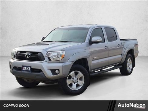 Used 2015 Toyota Tacoma PreRunner w/ TRD Sport Package RWD image 1
