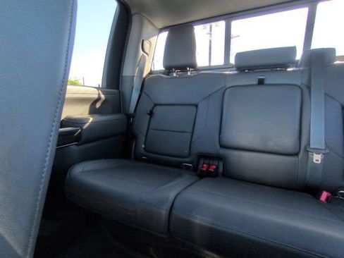 Used 2022 Chevrolet Silverado 2500 LTZ w/ LTZ Convenience Package image 4