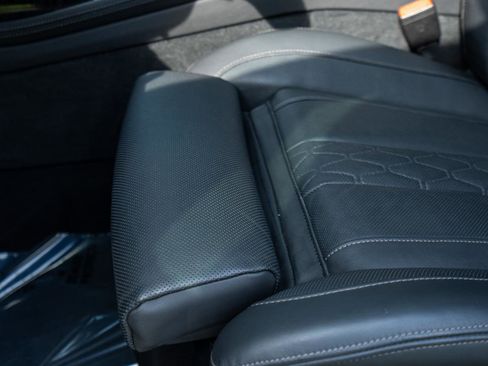 Used 2023 BMW X7 M60i image 20