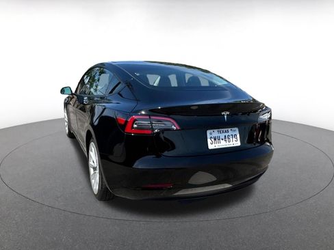 Used 2023 Tesla Model 3 Standard Range RWD image 4