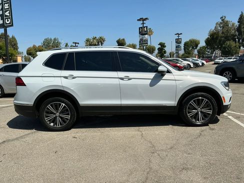 Used 2019 Volkswagen Tiguan SEL w/ 3rd Row Seat Package AWD/4WD image 4