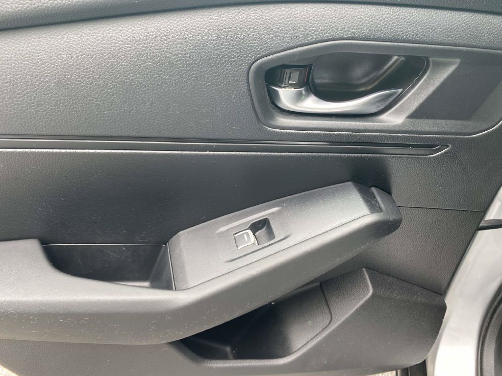 Used 2024 Honda Accord Sport image 11
