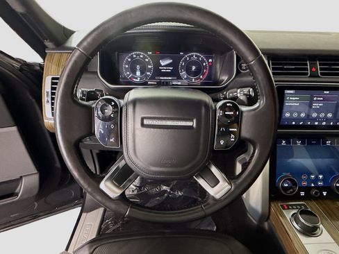 Used 2019 Land Rover Range Rover HSE image 13