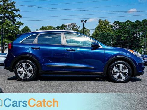 Used 2018 Kia Niro LX FWD image 10