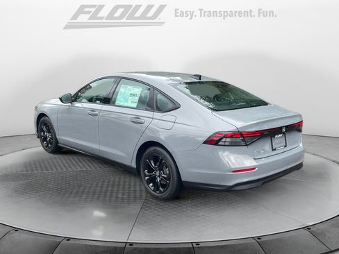 New 2025 Honda Accord SE image 5