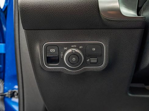 Certified 2024 Mercedes-Benz GLB 250 4MATIC image 20