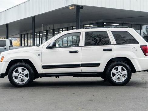 Used 2006 Jeep Grand Cherokee Laredo image 3