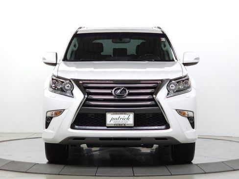 Used 2019 Lexus GX 460 Premium AWD/4WD image 2