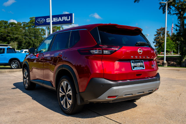 Used 2023 Nissan Rogue SV FWD image 4