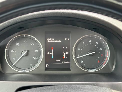 Used 2013 Land Rover LR2 HSE LUX image 31