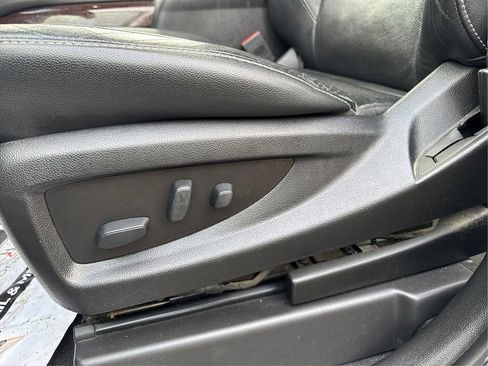 Used 2020 GMC Yukon XL SLT w/ HD Trailering Package image 18