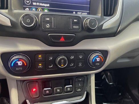 Used 2019 GMC Terrain SLT image 13