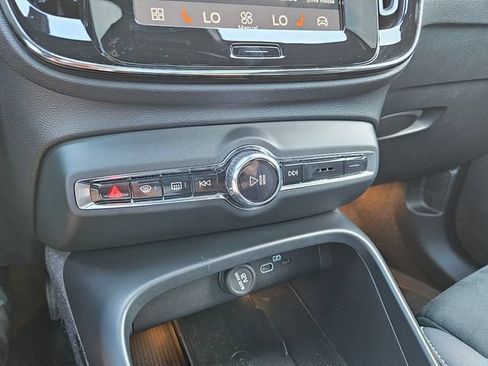 Used 2023 Volvo XC40 Recharge Plus w/ Protection Package Premier AWD/4WD image 25