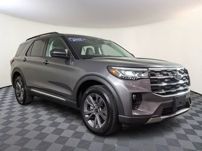 Used 2025 Ford Explorer Active w/ Active Comfort Package