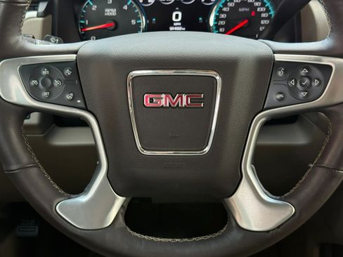 Used 2017 GMC Yukon SLT w/ Premium Edition AWD/4WD image 60