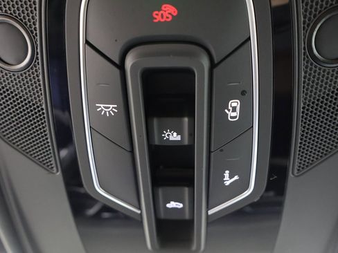 Used 2025 Audi Q8 Premium Plus w/ Premium Plus Package image 9