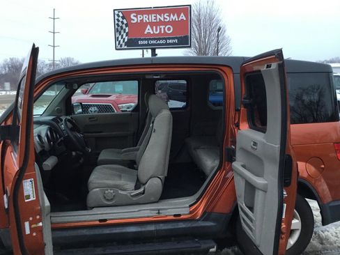 Used 2010 Honda Element EX image 17