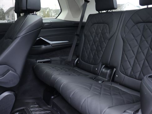 New 2026 BMW X7 xDrive40i image 15
