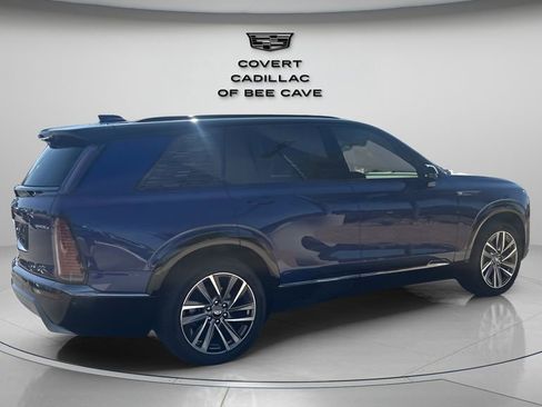 New 2026 Cadillac Vistiq Sport w/ LPO, Floor Liner Package image 10