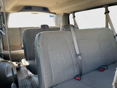 Used 2021 Chevrolet Express 3500 LS image 17